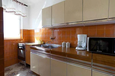 Ferienwohnung mit Balkon und Klimaanlage