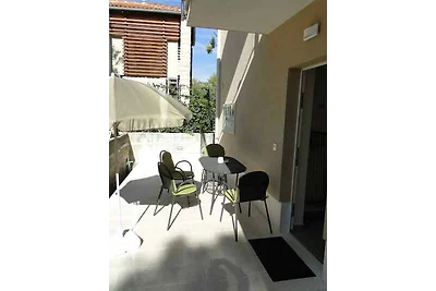 Ferienwohnung mit Terrasse 200 m vom Strand