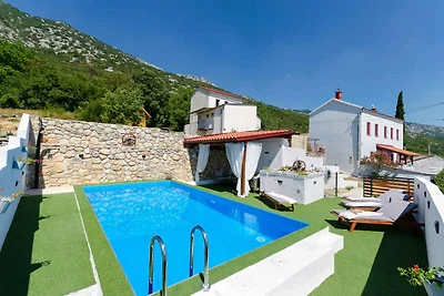 Ferienhaus mit Klimaanlage und Aussenpool