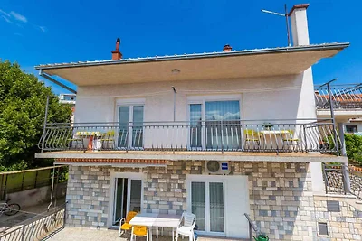 Ferienwohnung mit Balkon und Klimaanlage