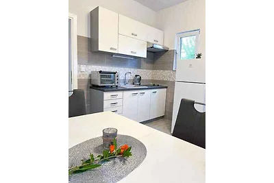 Gemütliche Apartments - T & T in Okrug Gornji