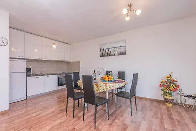 Ferienwohnung mit Klimaanlage und Grill, umge