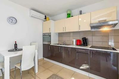 Ferienwohnung mit Klimaanlage und Grill