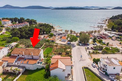 Komfortable Ferienwohnung Grgo mit Meerblick 