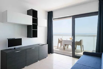 Ferienwohnung mit Klimaanlage und Balkon mit