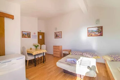 Studio mit privatem Balkon und Meerblick