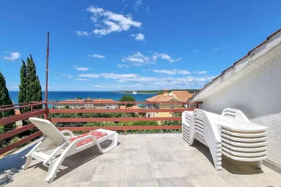 Ferienwohnung mit Meerblick, Balkon und
