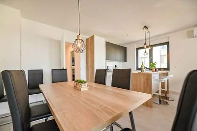 Ferienwohnung mit Meerblick und Pool