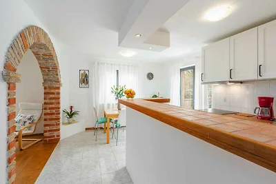 Ferienwohnung mit Klimaanlage und Balkon