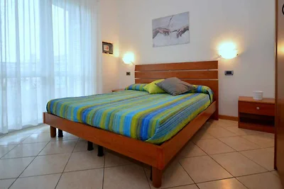Ferienwohnung mit Klimaanlage und Balkon