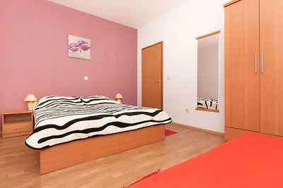 Ferienwohnung mit Terrasse und Klimaanlage