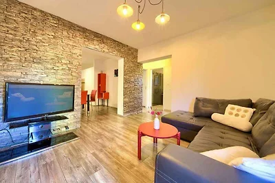 Ferienwohnung mit Balkon und Klimaanlage