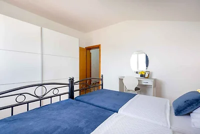 Ferienwohnung mit Meerblick 250 m vom Strand