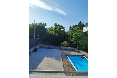 Villa mit Pool und Grill