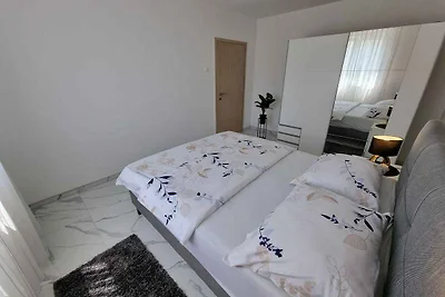 Ferienwohnung mit Balkon und Klima