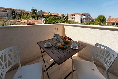 Ferienwohnung mit Pool und 100m vom Strand
