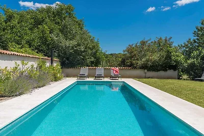 Villa mit Aussenpool