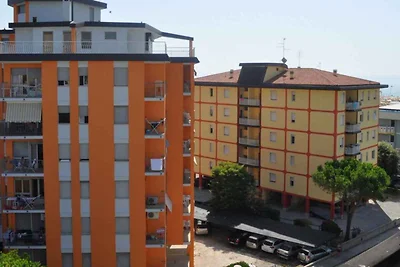 Ferienwohnung mit Klimaanlage und Balkon