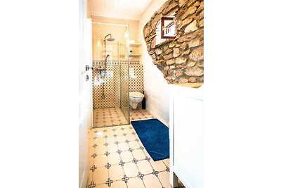 Villa mit Pool und Klimaanlage