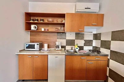 Ferienwohnung mit Terrasse, Klimaanlage und