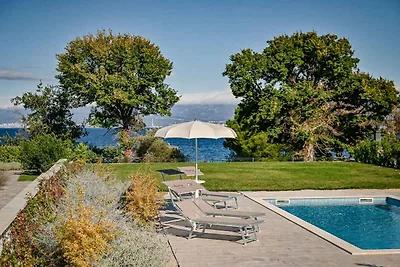Ferienwohnung mit Meerblick und Pool