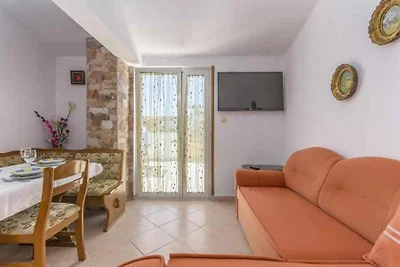 Ferienwohnung Lovely Apartment Bijelić with s