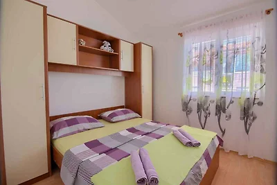 Ferienwohnung mit Klimaanlage und Balkon