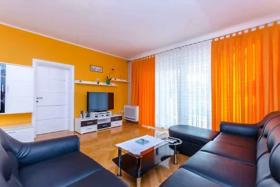 Ferienwohnung mit Klimaanlage und Terrasse