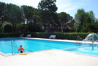 Ferienwohnung mit Pool und Garten