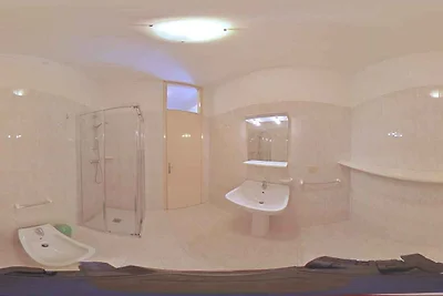 Ferienwohnung mit Klimaanlage und Balkon