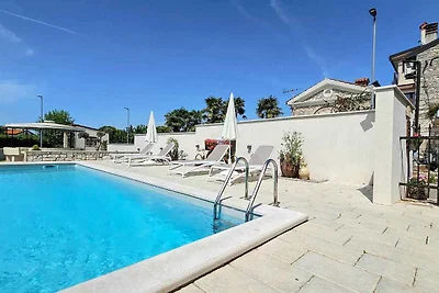 Ferienwohnung mit schön dekorierter Terrasse 