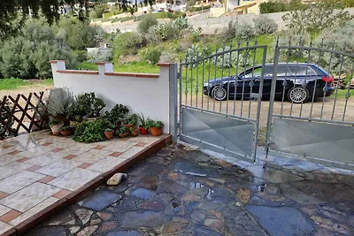 Ferienhaus mit Garten und Klimaanlage