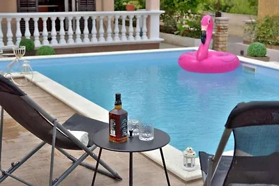 Ferienwohnung mit Pool und Whirlpool