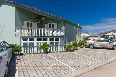 Apartment mit 1 Schlafzimmer, Balkon, Meerbli