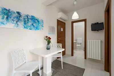 Ferienwohnung mit Pool und 100m vom Strand