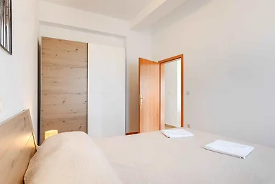 Ferienwohnung mit Klimaanlage und Balkon