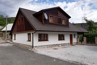 Ferienhaus 200 Meter von schönem Skigebiet Ce