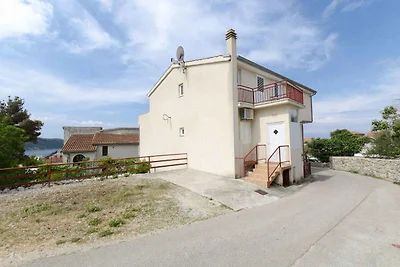 Ferienwohnung mit Klimaanlage und Balkon