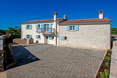 Villa mit Klimaanlage und Pool
