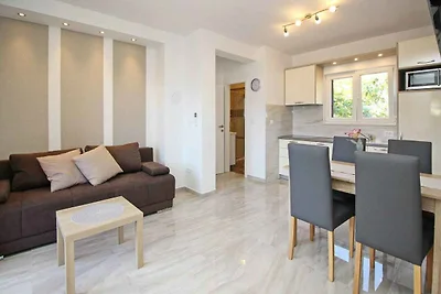Ferienwohnung modern eingerichtet nur 300 m v