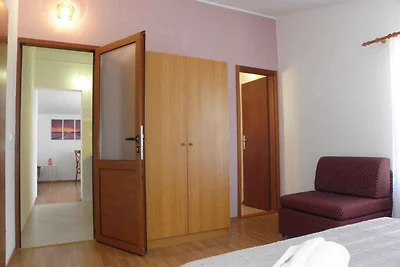Appartamento Vacanza con famiglia Pirovac