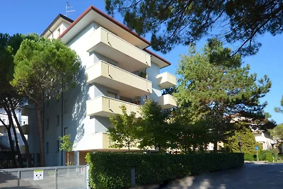 Studio mit Klimaanlage und Balkon