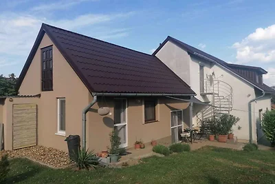 Ferienwohnung mit Internetzugang und Garten