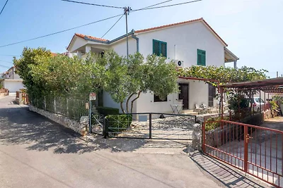 Ferienwohnung mit Klimaanlage und Grill