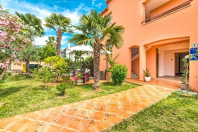 Ferienwohnung mit Garten und Klimaanlage