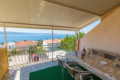 Ferienwohnung mit Balkon und Klimaanlage
