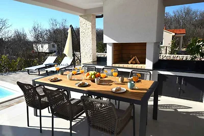Villa mit Swimmingpool
