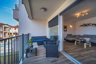 Ferienwohnung mit Balkon und Meerblick