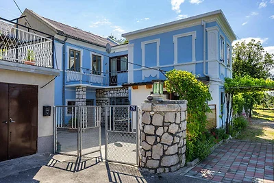 Ferienhaus mit grosser Terrasse und