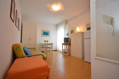 Studio mit Klimaanlage und Balkon